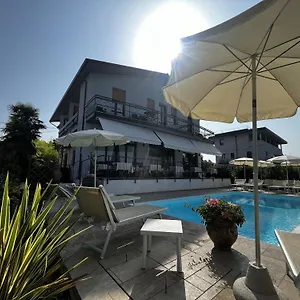 albergo-renata.hotelinveneto.com/